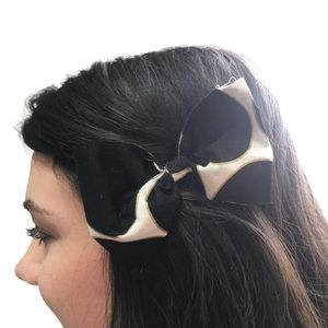 handmade fabric bow hair clip